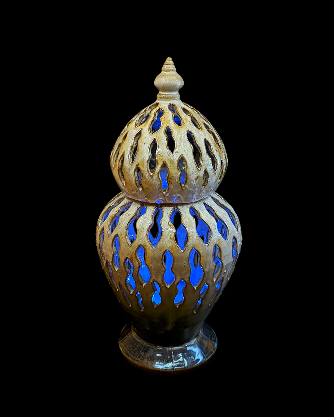 1350_0001_Heavy_Light_Luminescent_Ceramics-Web_Shot-10_2048x2048